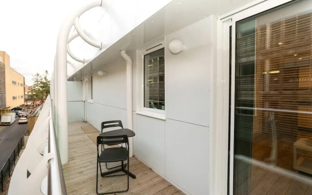 Skyvillion - Tower Point Enfield 2bed Wbalcony