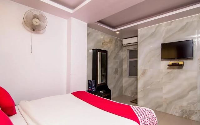 Surya Continental Hotel by OYO Rooms