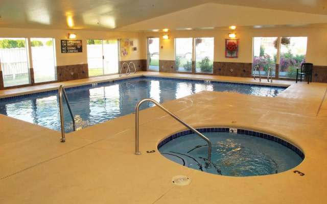 Clarion Pointe Wenatchee