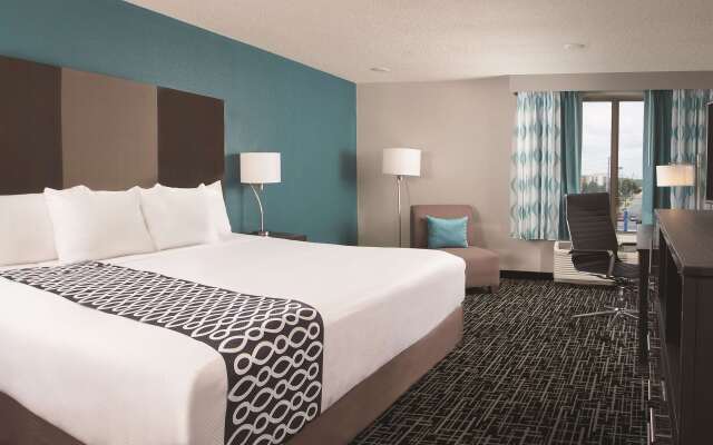 La Quinta Inn & Suites by Wyndham Atlanta Airport North