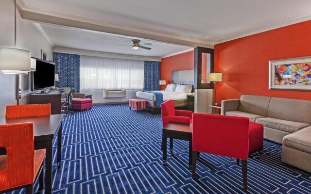 Holiday Inn Express Hotels & Suites Houston East, an IHG Hotel