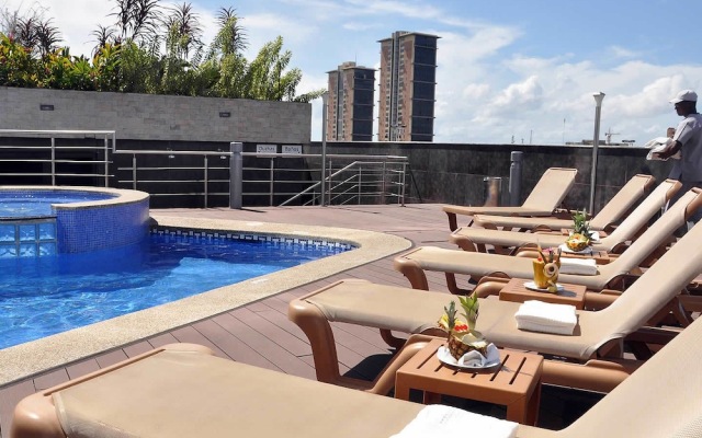 Hotel Plaza Meru