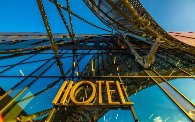 Flow Hotel & Conference