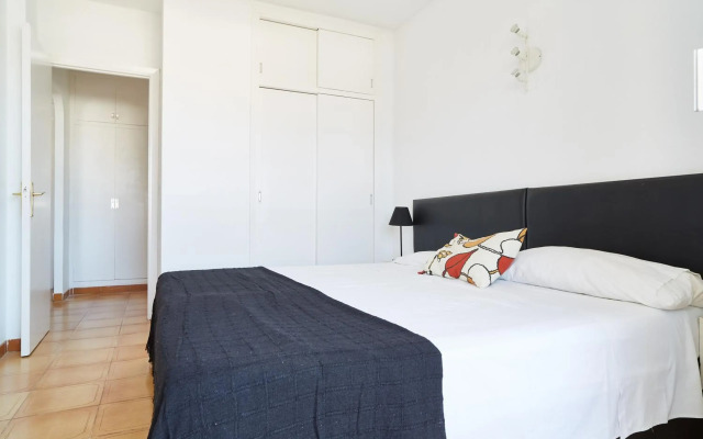 Apartamentos San Antonio Beach