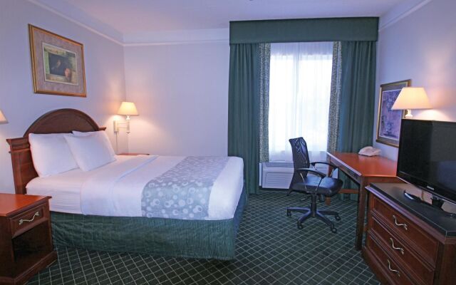 La Quinta Inn And  Suites Melbourne Viera