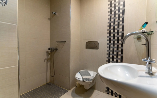 Dafni Plus Hotel