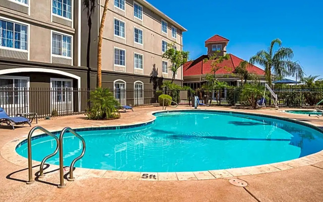 La Quinta Inn And Suites Phoenix Chandler