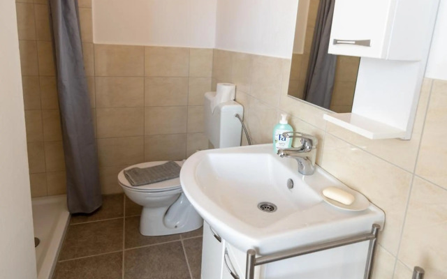 Sunny Villa Apartments