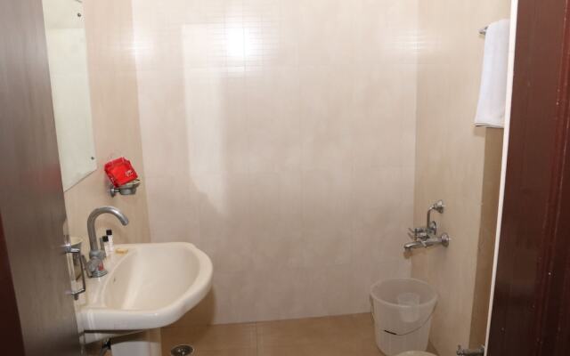 OYO 1072 Hotel Leela Classic