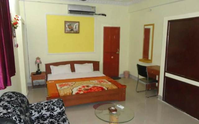 City Hotel