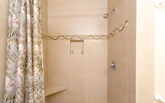 Hale Kamaole #213 - 1 Br Condo