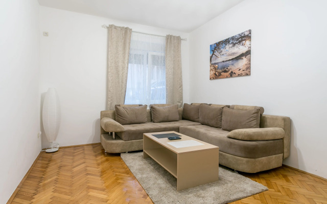 Apartment Dositejeva