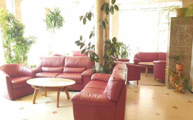 Sunny Day Club Hotel