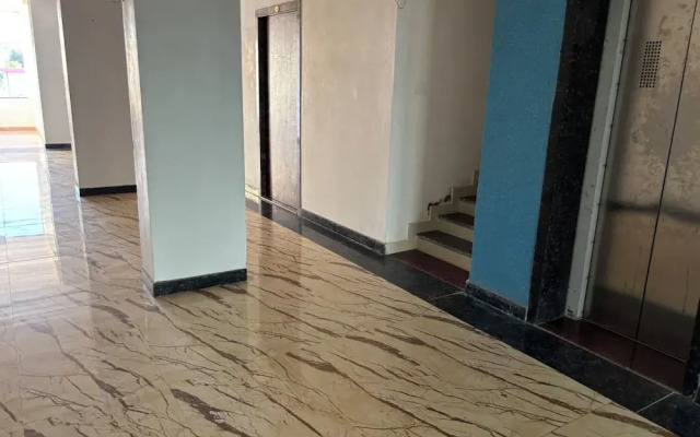 Hotel Ishwar Palace