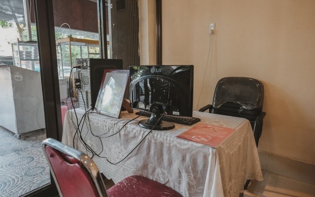 RedDoorz near Ringroad City Walks Medan – Guest Rooms – Medan