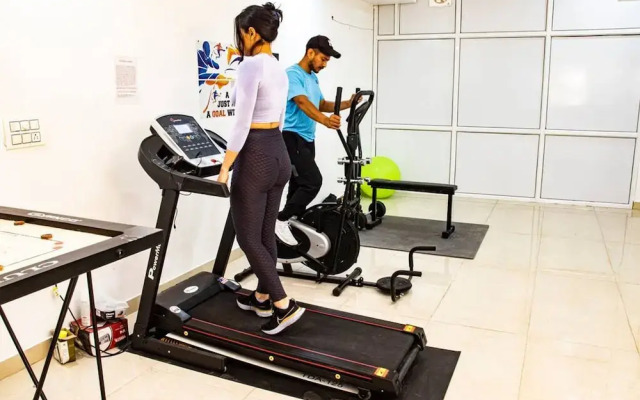 Modern Cyber Retreat With Gym