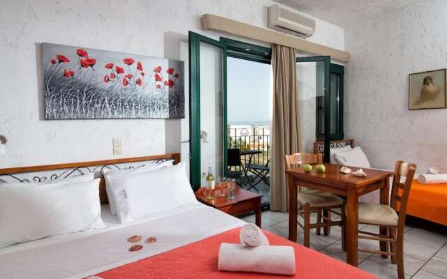 Cozy Studio in Hersonissos Center
