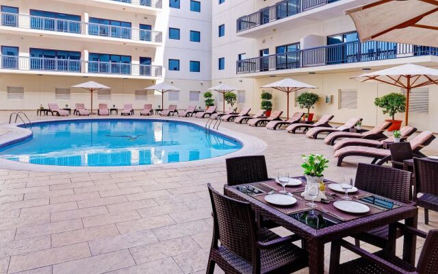 Golden Sands Suites