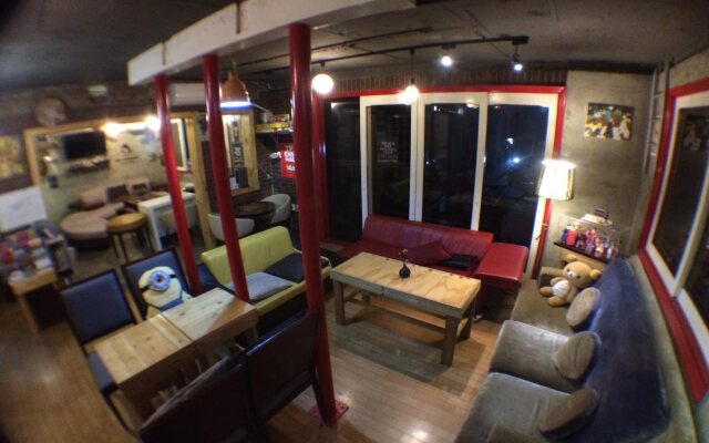 Mr.Comma Guesthouse - Hostel