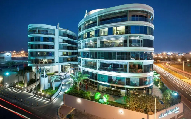 Majestic Arjaan by Rotana Hotel