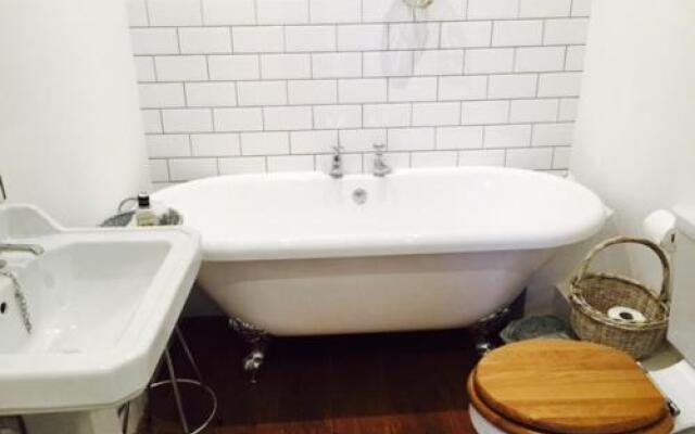 The Cowshed Bed And Breakfast