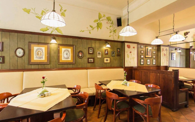 Kajzer Hostel