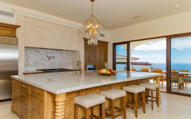 Villa With Sweeping Ocean Views From Pedregal: Casa Stella