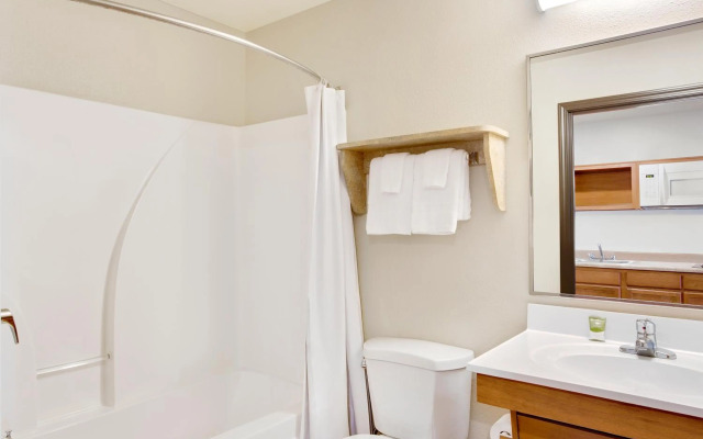 WoodSpring Suites Columbus North I-270