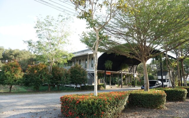 Grand Forest Hotel