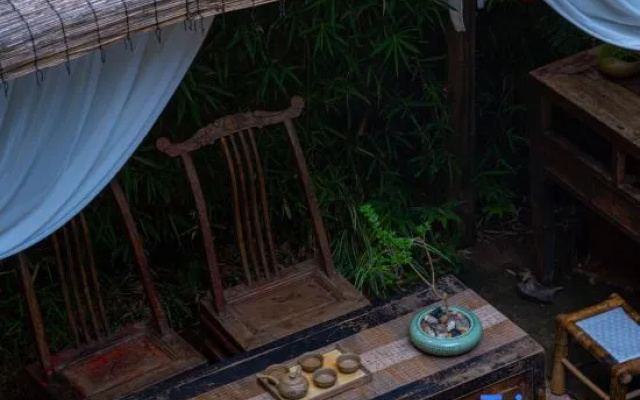 Zhoufu B&B, Liujiang Ancient Town