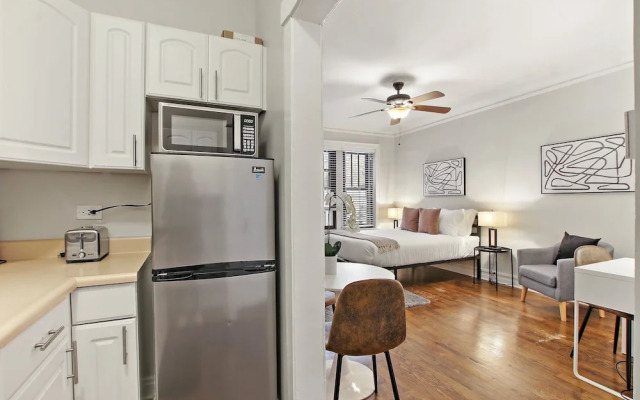 Studio Apt - Dorchester 203