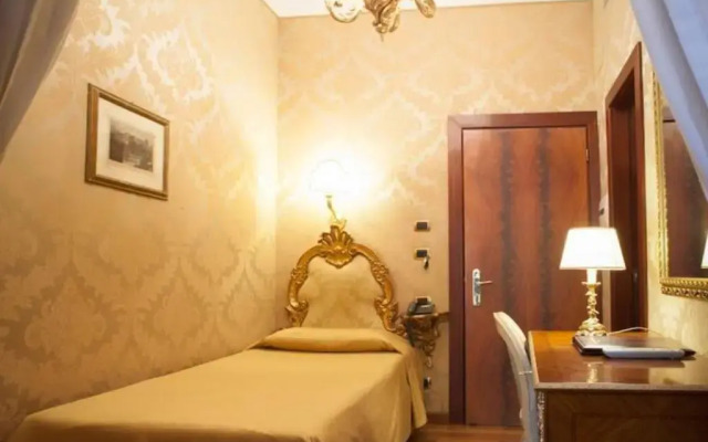 Des Epoques Hotel