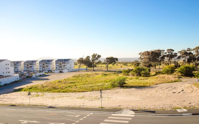 Richwood Modern Condo