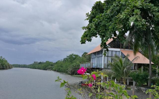 Homestay Ala Riverview Lodge Kota Bharu