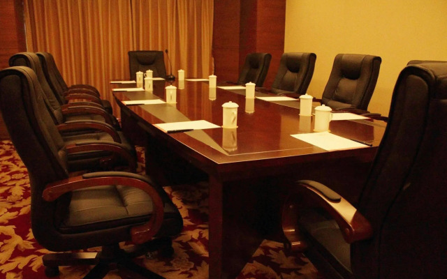 HL Garden Holiday Hotel