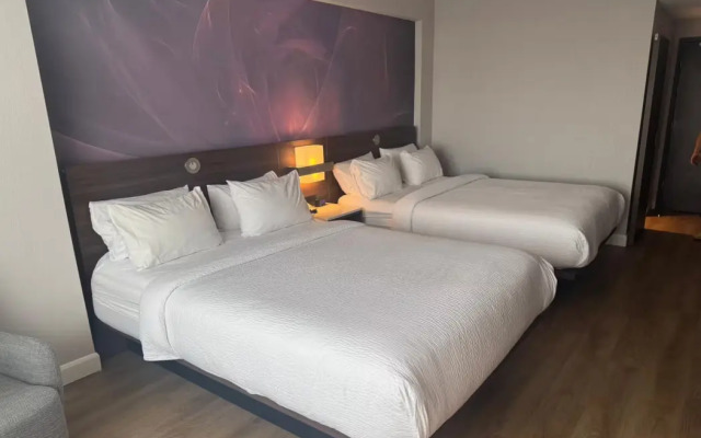 Armon Plaza Montreal Airpt, Trademark Collection by Wyndham