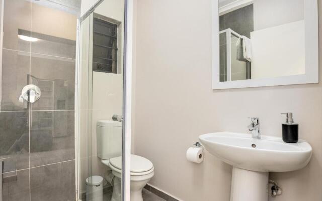 Eazy Apartment by Mall of Africa