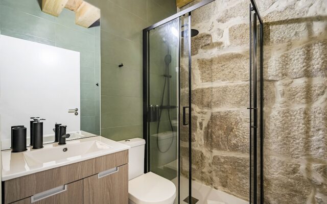 Olivia 1895 Apartments