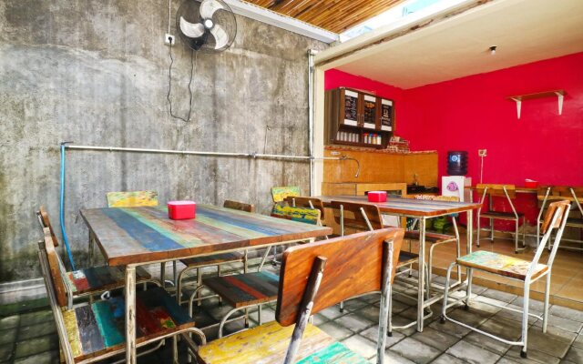 Balini 9 Hostel