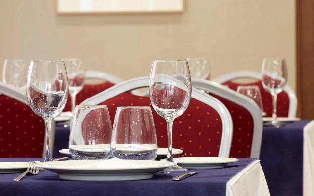 Hotel Arias Aeropuerto