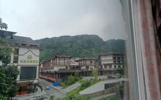 Yunmu Inn