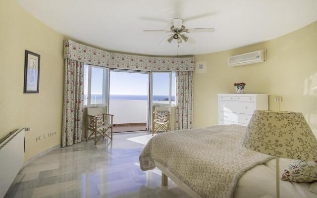 Spacious Villa With Impressive Views
