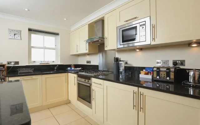 8 Thurlestone Beach