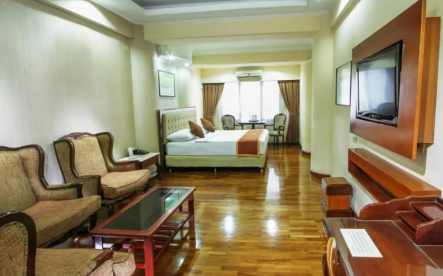 Grand Menteng Hotel