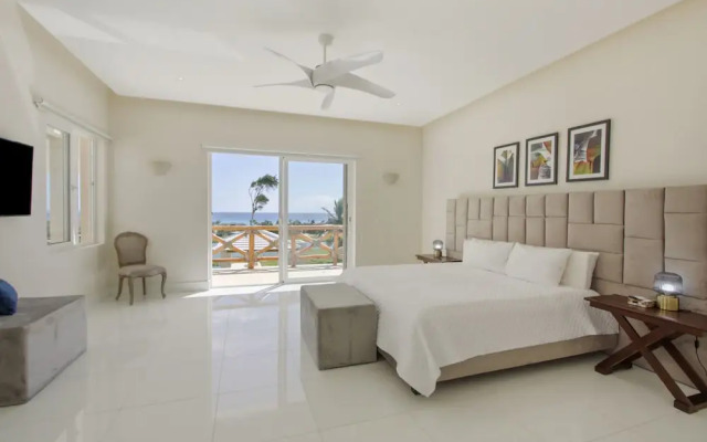 Stunning 6BR Villa With Ocean View in Cap Cana