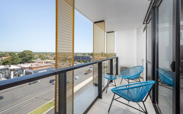 Oros Hotel and Apartments