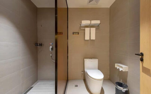 Dingwang Hotel -  Chencun Metro Station