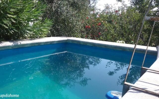 Villetta con piccola piscina a Torre Suda