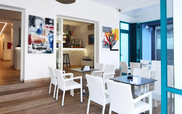 Hotel Villa Serena