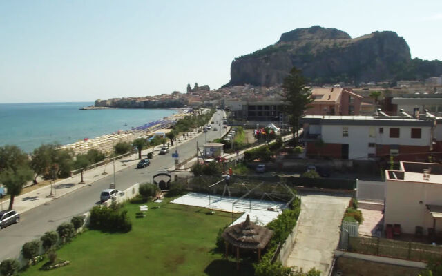 Cefalu Sea Palace